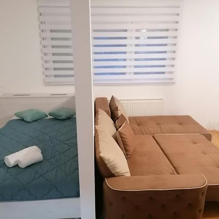 Emili Apartman Jagodina Chambre photo